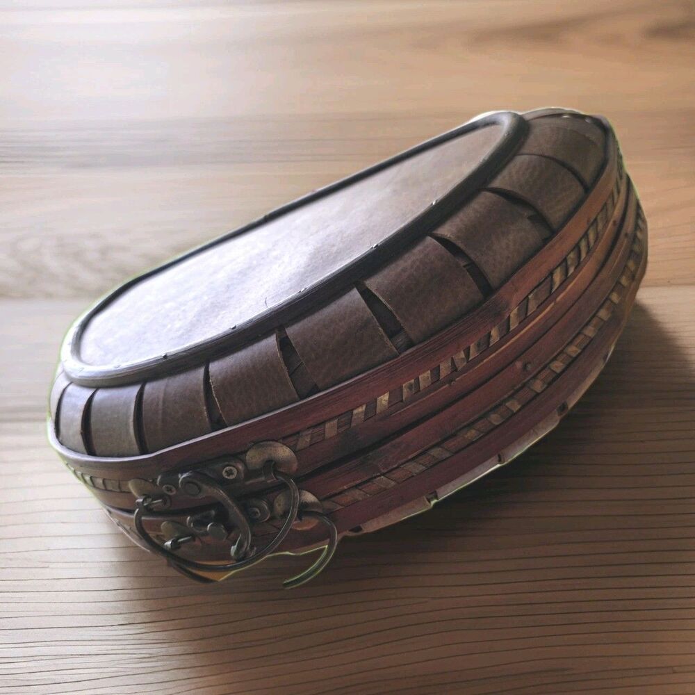 Vintage Handmade Wicker Woven Clamshell Purse Basket W/ Metal Latch & Handle 19” - Picture 2 of 3